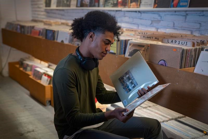 Audífonos Over Ear HD 350 Bluetooth Sennheiser Negro Open Box