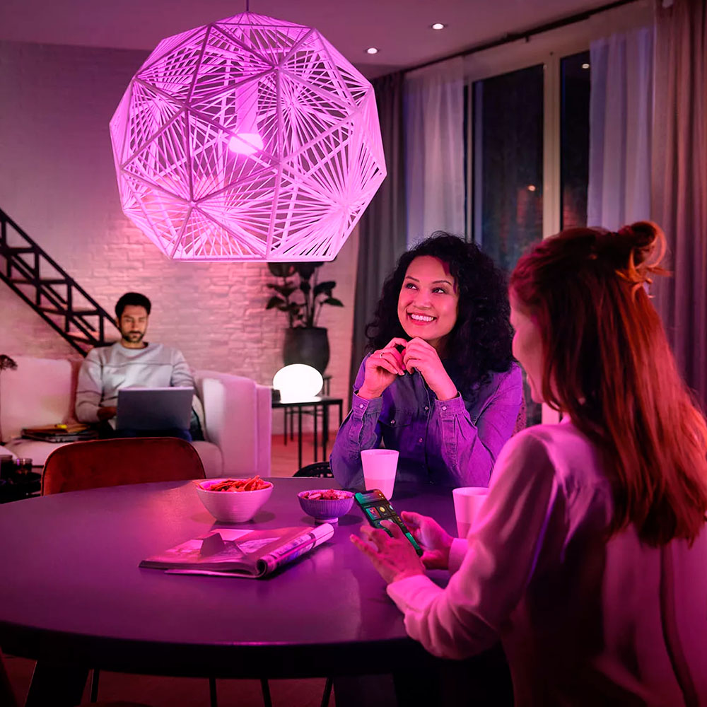 Kit Philips Hue 2 Ampolletas E27 Color + 1 Bridge