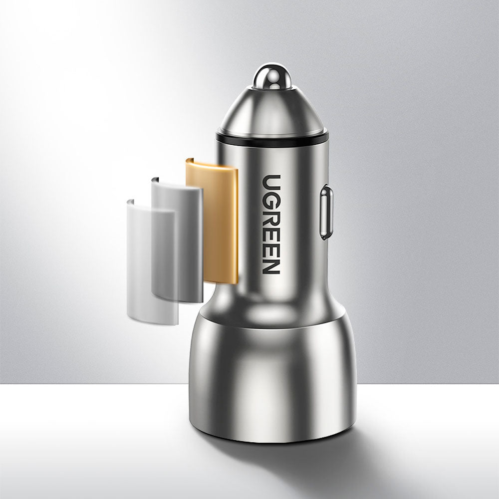 Cargador de Auto Ugreen USB C y USB A con carga rápida 42.5W