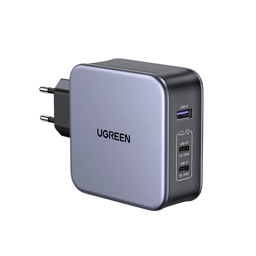 Cargador Ugreen GaN Tech Fast 140W con 2 USB C y 1 USB A