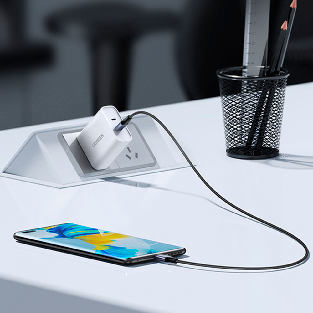 Cable USB-C a USB-C 240W de 2 Mts Ugreen