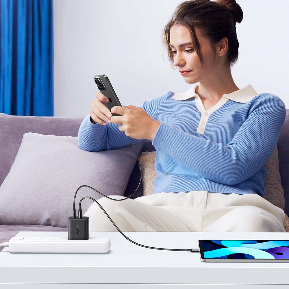 Cargador Fast Charge X227 Ugreen de 20W con 2 puertos
