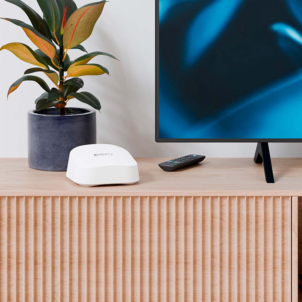 Router WiFi 7 de Doble Banda EERO 7 Imagen Lifestyle 3