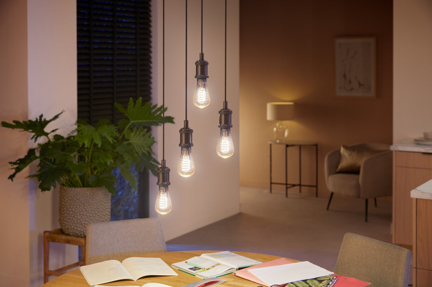 Philips Hue Ampolleta Smart Filamento BT E27 Edison ST64